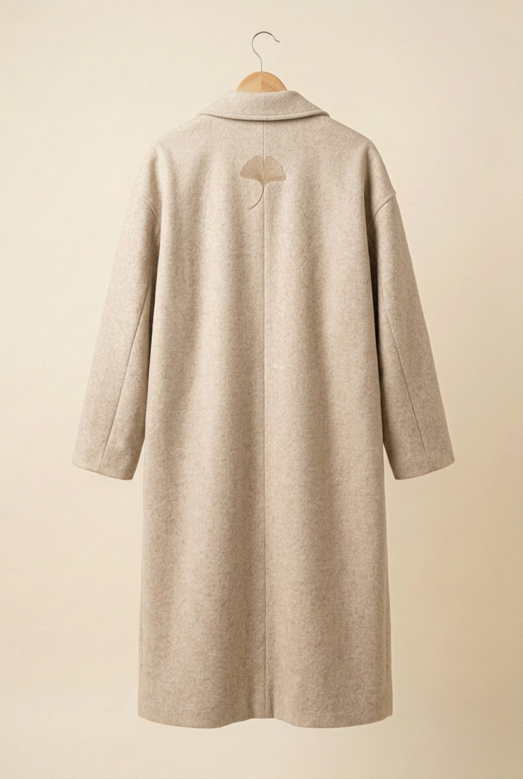 Cappotto look 01, retro morbido con piccolo ginkgo sulla schiena